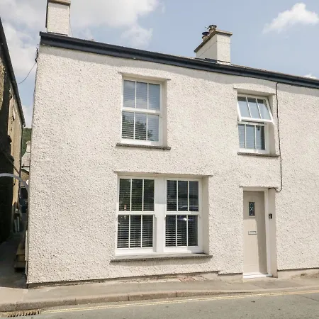 Hugill * Kendal